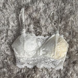 NEW Bralette Top🤍⭐️